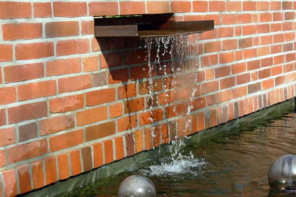 modernes Wasserspiel